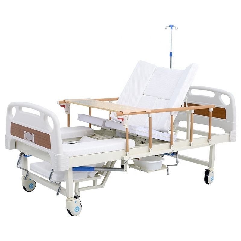 Foldable Side Rails Hospital Nursing Bed With Four Castors